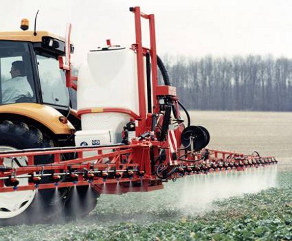 Pesticides: Pannier-Runacher réfléchit à une loi pour «adapter» la séparation vente/conseil 