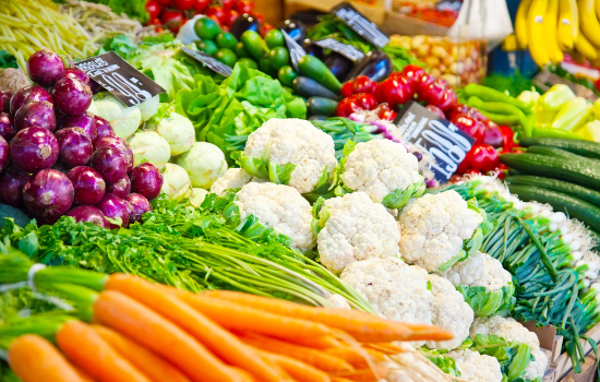 Emballages plastiques des fruits et légumes: le Conseil d'État annule le décret de la loi Agec 