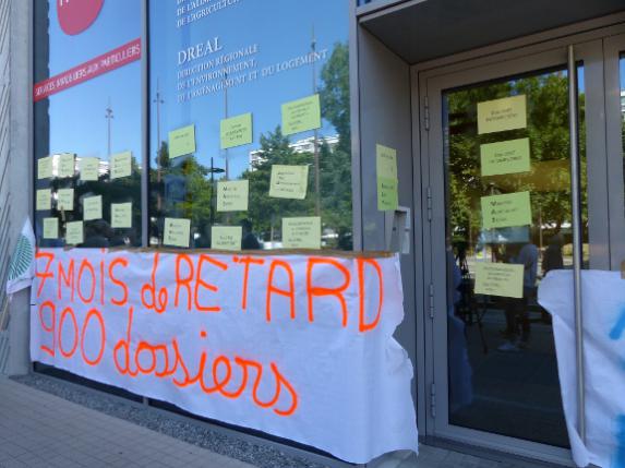 MAE 2014 : manifestation Ã  Nantes pour réclamer le paiement