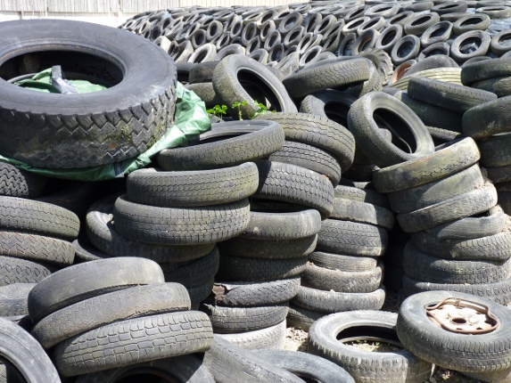 Déchets : gestion des pneus usagés